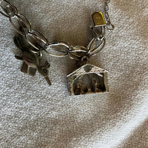 Vintage Sterling Silver Charm Bracelet with Charms - Picture 4 of 7